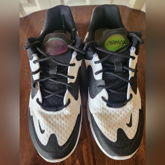 Nike Air Max Black/White 6.5 - Picture 1 of 5